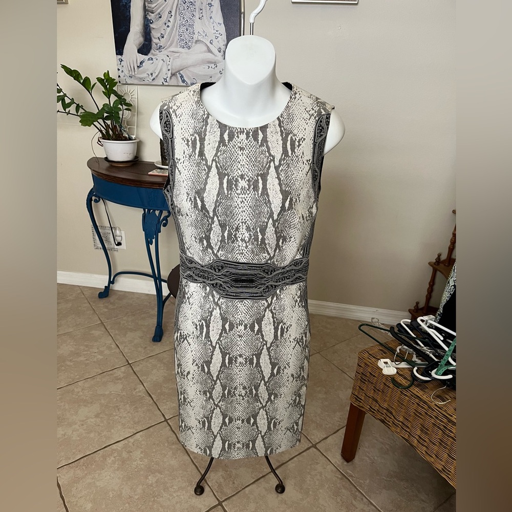 Diane Von Furstenberg Snake Print Bodycon Dress - 4